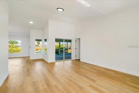 Casa en alquiler en Rotonda, Florida, 3 dormitorios, 147.34 m2 № 1574084 - foto 17