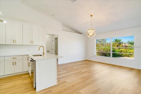Casa en alquiler en Rotonda, Florida, 3 dormitorios, 147.34 m2 № 1574084 - foto 10