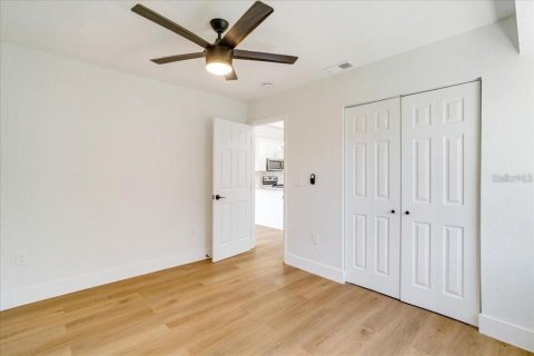 Casa en alquiler en Rotonda, Florida, 3 dormitorios, 147.34 m2 № 1574084 - foto 16