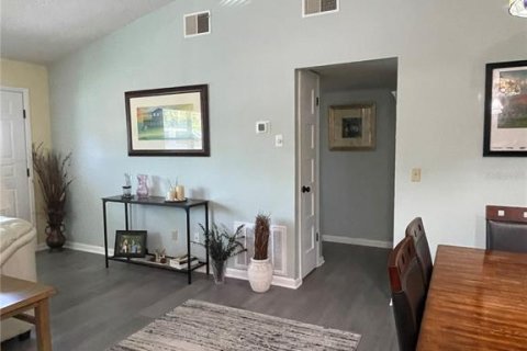 House in Homosassa, Florida 2 bedrooms, 117.06 sq.m. № 2210397 - photo 6