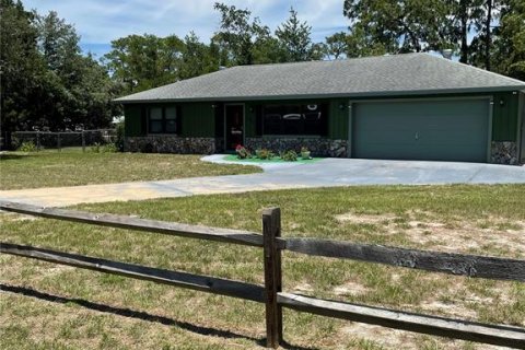 House in Homosassa, Florida 2 bedrooms, 117.06 sq.m. № 2210397 - photo 3