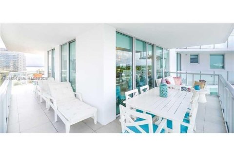 Купить кондоминиум в Майами-Бич, Флорида 3 спальни, 155.05м2, № 1949404 - фото 3