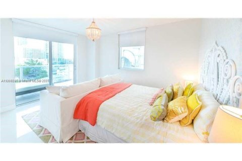 Купить кондоминиум в Майами-Бич, Флорида 3 спальни, 155.05м2, № 1949404 - фото 15
