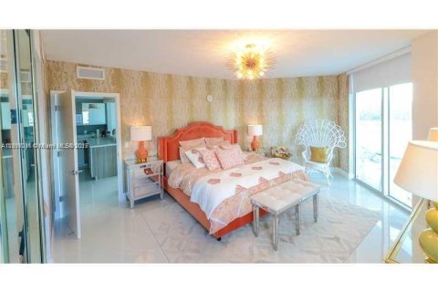 Купить кондоминиум в Майами-Бич, Флорида 3 спальни, 155.05м2, № 1949404 - фото 11