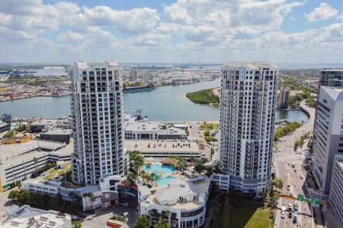 Condo in Tampa, Florida, 2 bedrooms № 2118223