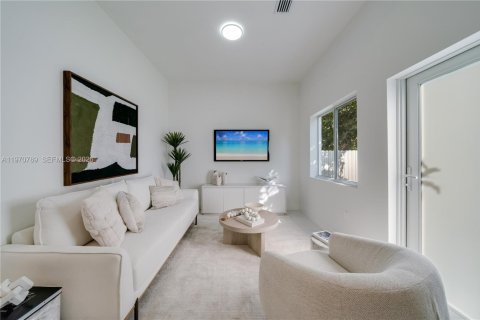 Touwnhouse à vendre à Miami, Floride: 3 chambres № 2031454 - photo 7