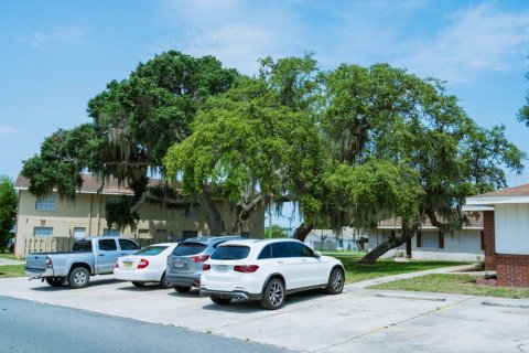 Commercial property in Auburndale, Florida 4 bedrooms, 172.8 sq.m. № 1757920 - photo 4
