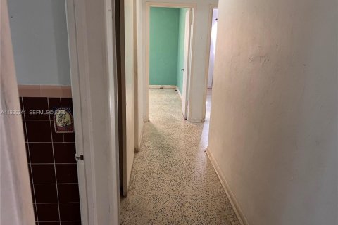 Купить виллу или дом в Майами, Флорида 3 спальни, 147.71м2, № 2048430 - фото 30