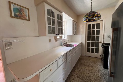 Купить виллу или дом в Майами, Флорида 3 спальни, 147.71м2, № 2048430 - фото 18