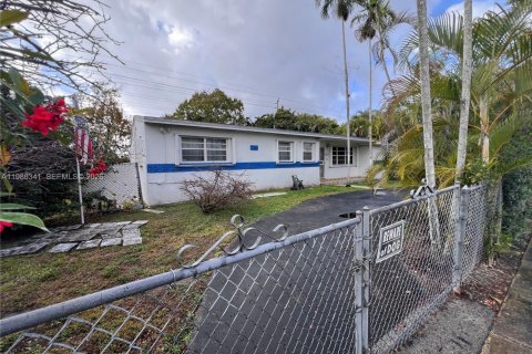 Купить виллу или дом в Майами, Флорида 3 спальни, 147.71м2, № 2048430 - фото 3