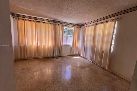 Купить виллу или дом в Майами, Флорида 3 спальни, 147.71м2, № 2048430 - фото 16