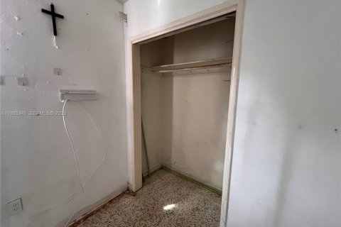 Купить виллу или дом в Майами, Флорида 3 спальни, 147.71м2, № 2048430 - фото 24