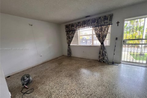 Купить виллу или дом в Майами, Флорида 3 спальни, 147.71м2, № 2048430 - фото 11