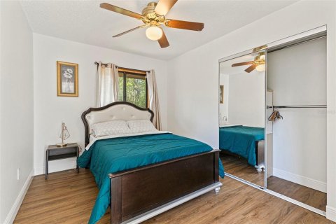 House in Riverview, Florida 5 bedrooms, 276.85 sq.m. № 1629966 - photo 29