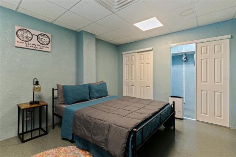 House in Riverview, Florida 5 bedrooms, 276.85 sq.m. № 1629966 - photo 30