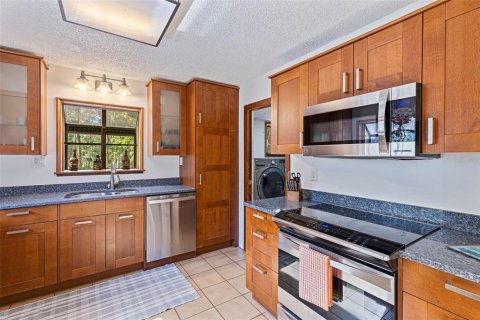 House in Riverview, Florida 5 bedrooms, 276.85 sq.m. № 1629966 - photo 25