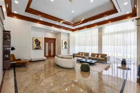 Купить кондоминиум в Санни-Айлс-Бич, Флорида 3 спальни, 305.56м2, № 2046268 - фото 28