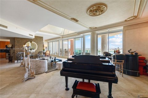 Купить кондоминиум в Санни-Айлс-Бич, Флорида 3 спальни, 305.56м2, № 2046268 - фото 6