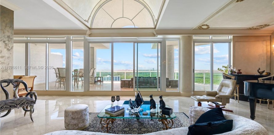 Кондоминиум с 3 спальнями в Санни-Айлс-Бич, Флорида № 2046268