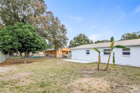 House in Tampa, Florida 4 bedrooms, 110.37 sq.m. № 1824945 - photo 16