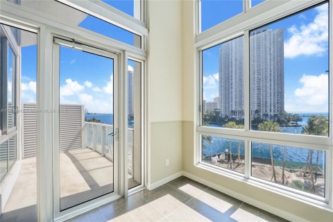 Купить кондоминиум в Майами, Флорида 1 спальня, 82.78м2, № 1956838 - фото 7