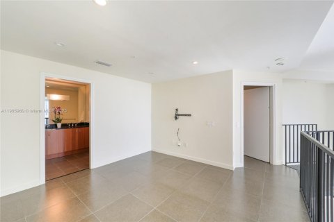 Купить кондоминиум в Майами, Флорида 1 спальня, 82.78м2, № 1956838 - фото 10