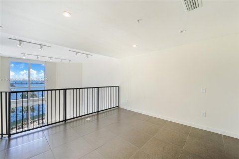 Купить кондоминиум в Майами, Флорида 1 спальня, 82.78м2, № 1956838 - фото 14