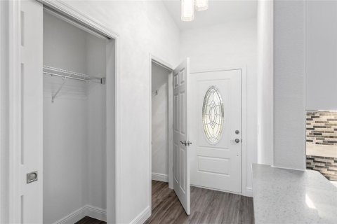 Casa en venta en Lady Lake, Florida, 4 dormitorios, 151.52 m2 № 1562087 - foto 9