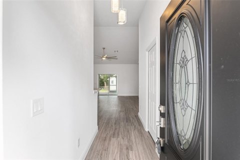 Casa en venta en Lady Lake, Florida, 4 dormitorios, 151.52 m2 № 1562087 - foto 7
