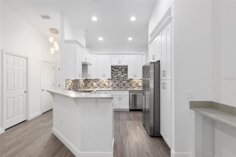 Casa en venta en Lady Lake, Florida, 4 dormitorios, 151.52 m2 № 1562087 - foto 19