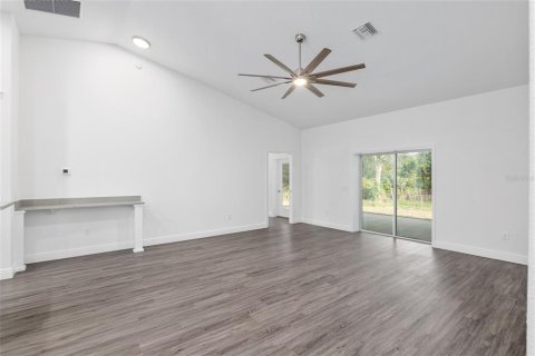 Casa en venta en Lady Lake, Florida, 4 dormitorios, 151.52 m2 № 1562087 - foto 12