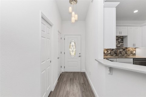 Casa en venta en Lady Lake, Florida, 4 dormitorios, 151.52 m2 № 1562087 - foto 8