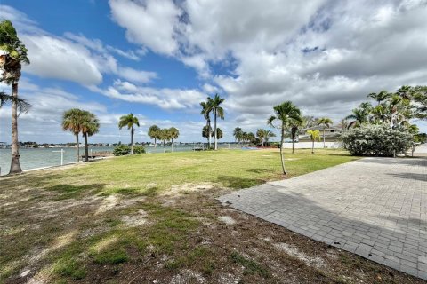 Land in Treasure Island, Florida № 2094031 - photo 17