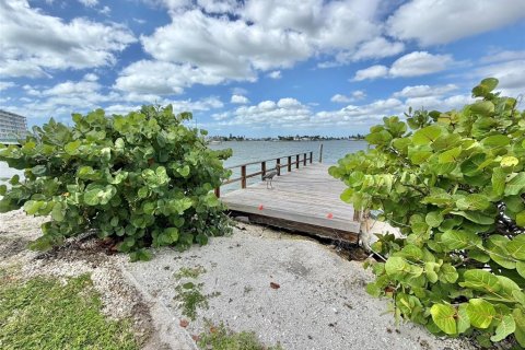 Land in Treasure Island, Florida № 2094031 - photo 24
