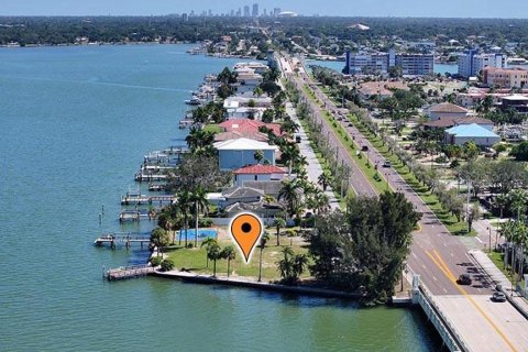 Land in Treasure Island, Florida № 2094031 - photo 11