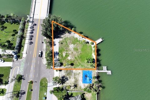 Land in Treasure Island, Florida № 2094031 - photo 9