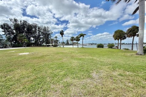Land in Treasure Island, Florida № 2094031 - photo 29