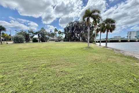 Land in Treasure Island, Florida № 2094031 - photo 26