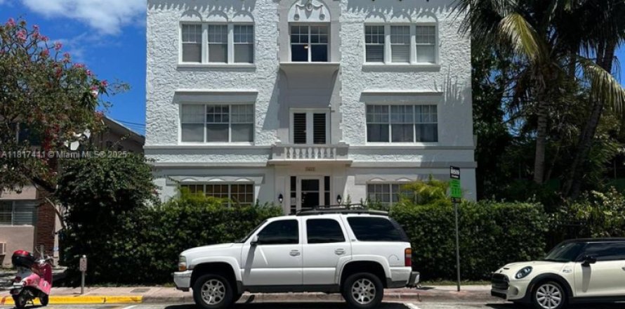 Apartment in Miami Beach, Florida 1 bedroom, 65.03 sq.m. № 1772631
