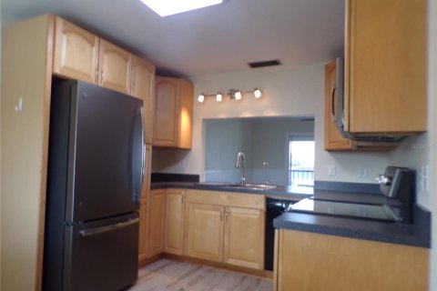 Condominio en alquiler en Punta Gorda, Florida, 2 dormitorios, 77.95 m2 № 2093989 - foto 6