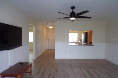 Condominio en alquiler en Punta Gorda, Florida, 2 dormitorios, 77.95 m2 № 2093989 - foto 5