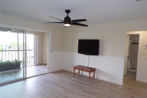 Condominio en alquiler en Punta Gorda, Florida, 2 dormitorios, 77.95 m2 № 2093989 - foto 4