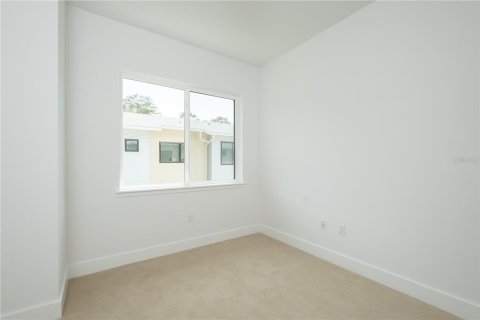 Condominio en venta en Gainesville, Florida, 3 dormitorios, 187.29 m2 № 570544 - foto 30