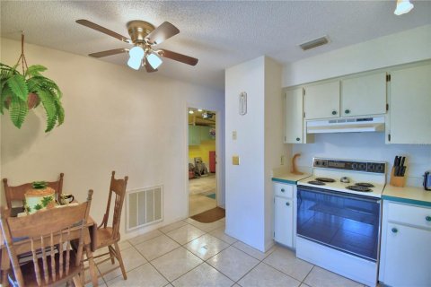 Casa en venta en Lake Wales, Florida, 2 dormitorios, 72.46 m2 № 1608380 - foto 24