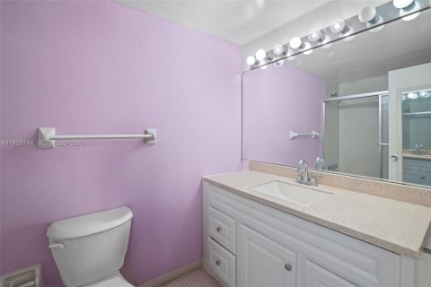 Condominio en venta en Miami Beach, Florida, 61.59 m2 № 1987737 - foto 8