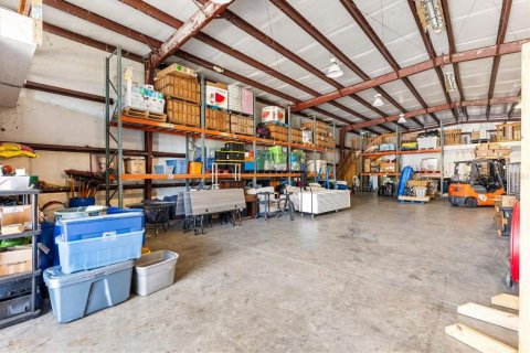 Commercial property in Leesburg, Florida 464.51 sq.m. № 2115353 - photo 18