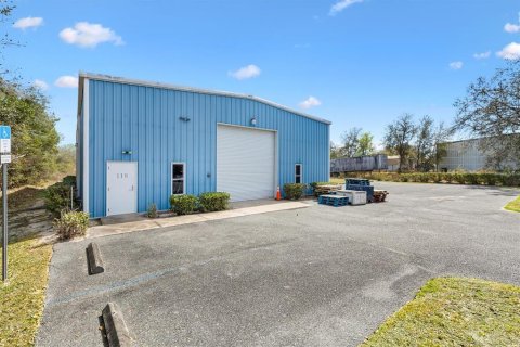 Commercial property in Leesburg, Florida 464.51 sq.m. № 2115353 - photo 5