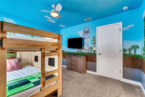 House in Davenport, Florida 8 bedrooms, 363.15 sq.m. № 2324382 - photo 15