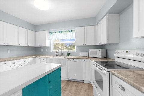 Villa ou maison à vendre à Citrus Springs, Floride: 2 chambres, 116.59 m2 № 1898690 - photo 8