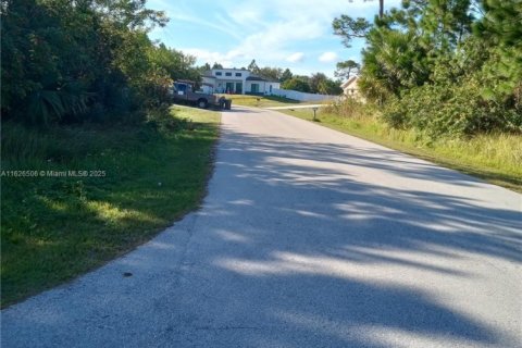 Terreno en venta en Palm Bay, Florida № 1962177 - foto 3